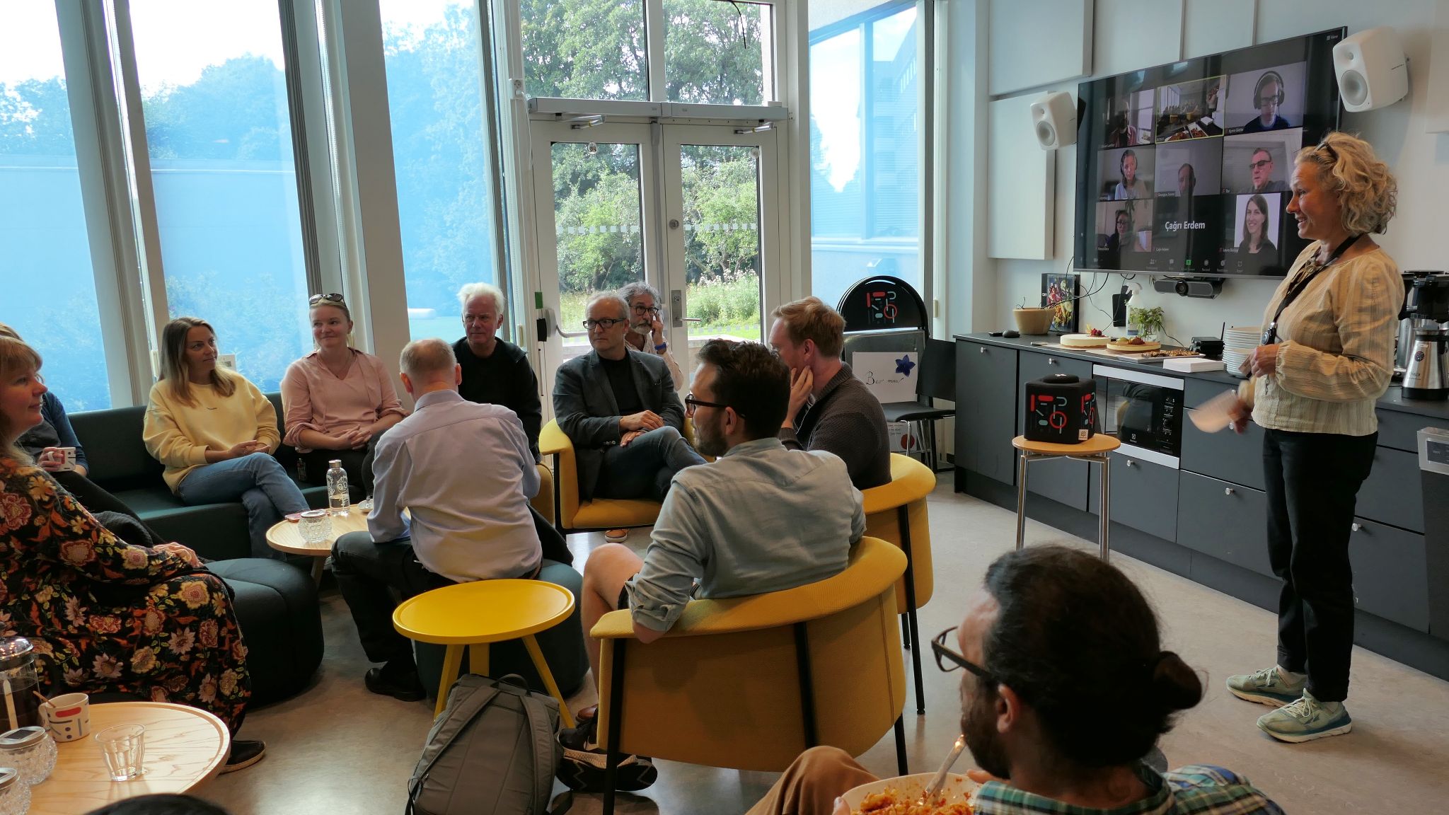 A lunch seminar in the kitchen